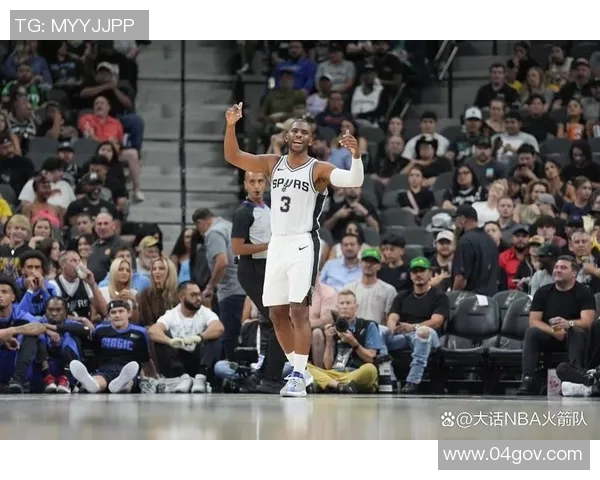 2002年NBA季后赛火箭队与马刺队激战回顾与精彩瞬间分析