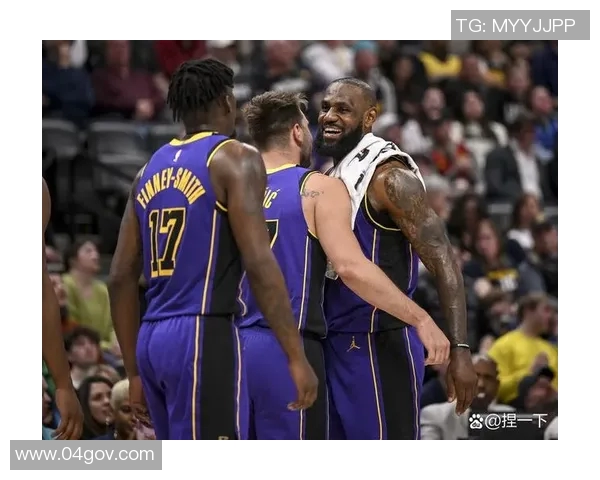 1999年快船与湖人对决回顾：篮球场上的激情与荣耀之战