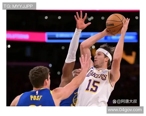 湖人勇士季前赛对决精彩回顾与赛后分析10月13日全场亮点一览 湖人勇士季前赛对决精彩回顾与赛后分析10月13日全场亮点一览